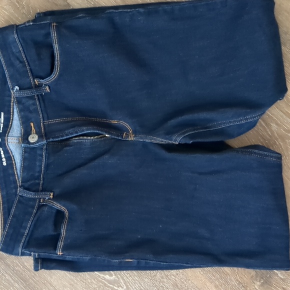 Old Navy jeans - Picture 2 of 4
